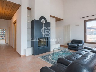 Trilocale in Vendita a Montefiore Conca, 176'000&euro;, 80 m²