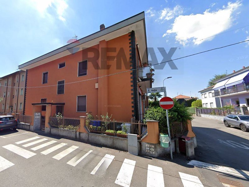 Trilocale in Vendita a Pero, 220'000&euro;, 75 m²