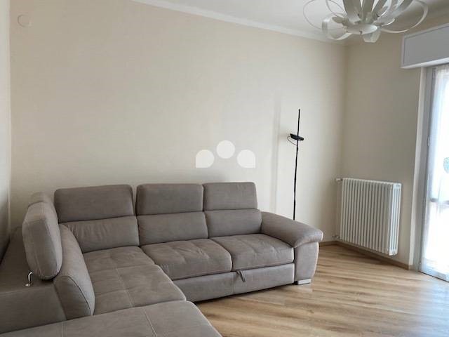 Quadrilocale in Affitto a Crema, 900&euro;, 100 m²