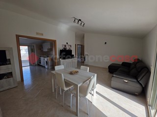 Trilocale in Vendita a Taranto, 139'000&euro;, 90 m², con Box