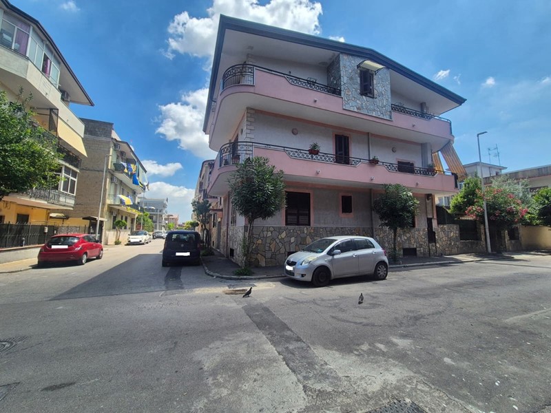 Quadrilocale in Vendita a Crispano, 160'000&euro;, 145 m²