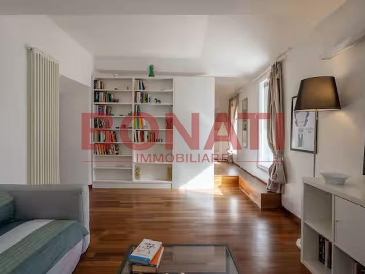 Trilocale in Affitto a La Spezia, zona Centro, 900&euro;, 61 m², arredato