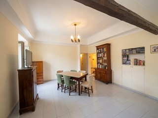 Appartamento in Vendita a Novafeltria, 145'000&euro;, 151 m², con Box