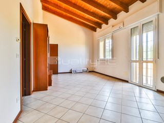 Bilocale in Vendita a Ozzano dell'Emilia, 199'000&euro;, 68 m², con Box