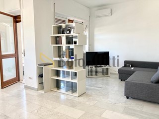 Bilocale in Affitto a Bari, zona San Pasquale, 900&euro;, 60 m², arredato