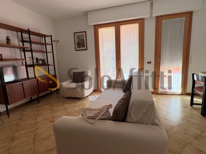 Appartamento in Affitto a Siena, zona Zona Ospedale, 1'000&euro;, 105 m², arredato, con Box