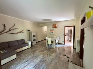Quadrilocale in Vendita a Bologna, 285'000&euro;, 103 m²