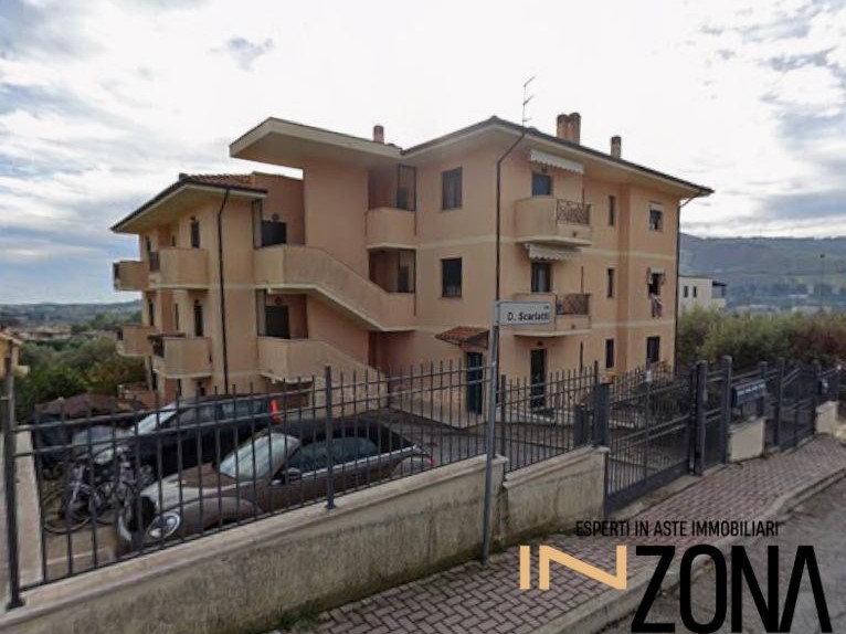 Trilocale in Vendita a Pineto, 90'000&euro;, 116 m²