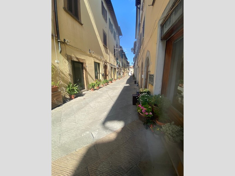 Quadrilocale in Vendita a Montaione, 55'000&euro;, 80 m², con Box