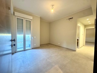 Trilocale in Vendita a Empoli, zona Santa Maria a Ripa, 219'000&euro;, 70 m², con Box