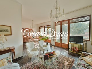 Appartamento in Vendita a Siena, 395'000&euro;, 160 m², arredato