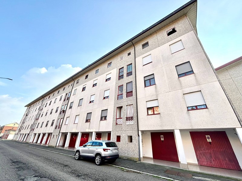 Appartamento in Vendita a Alessandria, 115'000&euro;, 90 m²