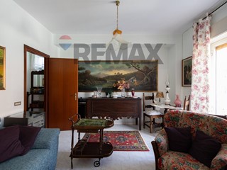 Trilocale in Vendita a Santa Venerina, 68'000&euro;, 120 m²