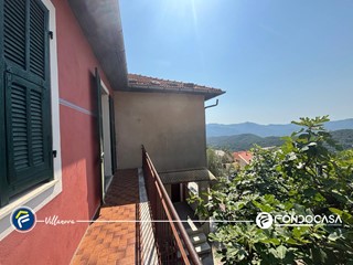 Trilocale in Vendita a Arnasco, 105'000&euro;, 65 m²