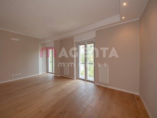 Trilocale in Vendita a Brescia, 235'000&euro;, 110 m²
