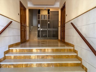 Appartamento in Vendita a Bari, 450'000&euro;, 178 m²