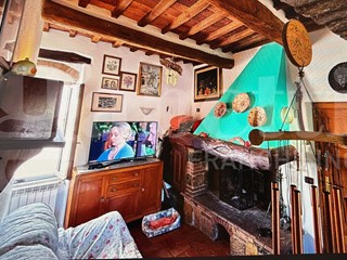 Appartamento in Vendita a Massa Marittima, 112'000&euro;, 70 m², arredato