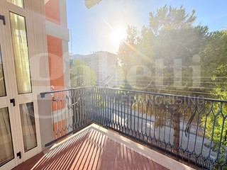 Quadrilocale in Vendita a Bari, 165'000&euro;, 100 m²