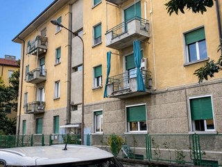 Appartamento in Vendita a Tortona, 33'750&euro;, 101 m²