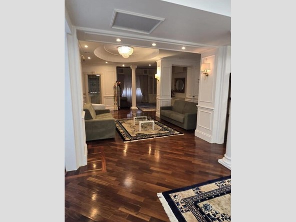 Quadrilocale in Affitto a Roma, zona Colli Albani, 2'200&euro;, 180 m²