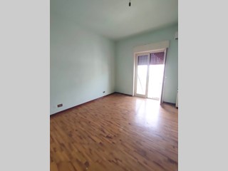 Quadrilocale in Vendita a Reggio Calabria, 75'000&euro;, 110 m²