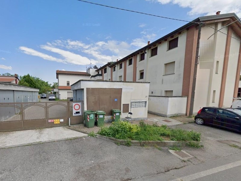 Trilocale in Vendita a Pizzale, zona Porana, 28'254&euro;, 67 m², con Box