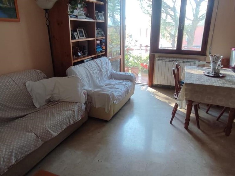 Appartamento in Vendita a San Giuliano Terme, zona La Fontina, 270'000&euro;, 100 m², con Box