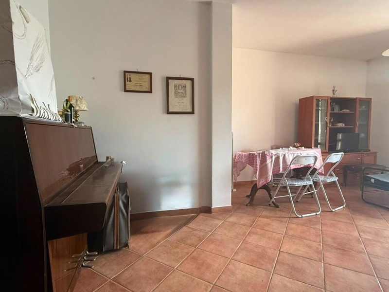 Trilocale in Vendita a Sovicille, 165'000&euro;, 50 m², con Box