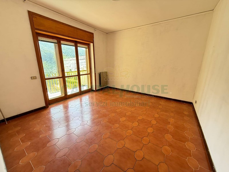Appartamento in Vendita a Baronissi, 180'000&euro;, 100 m²