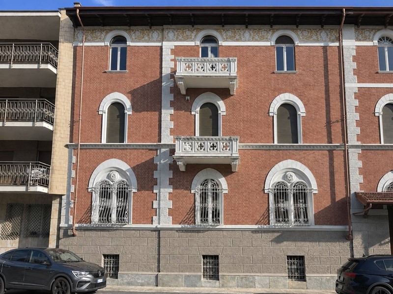Appartamento in Vendita a Torino, 465'000&euro;, 199 m²