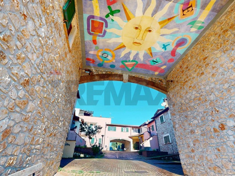 Trilocale in Vendita a Todi, 118'000&euro;, 90 m²