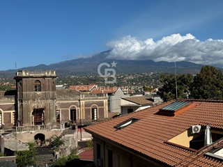 Appartamento in Vendita a San Giovanni la Punta, 199'000&euro;, 166 m²