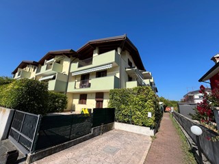 Trilocale in Vendita a Staranzano, 290'000&euro;, 138 m²
