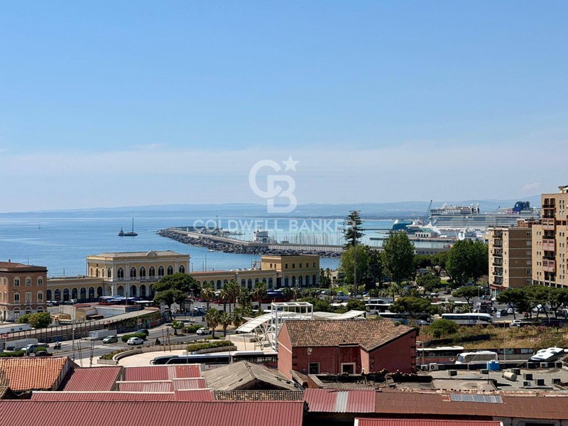 Appartamento in Vendita a Catania, 450'000&euro;, 144 m²