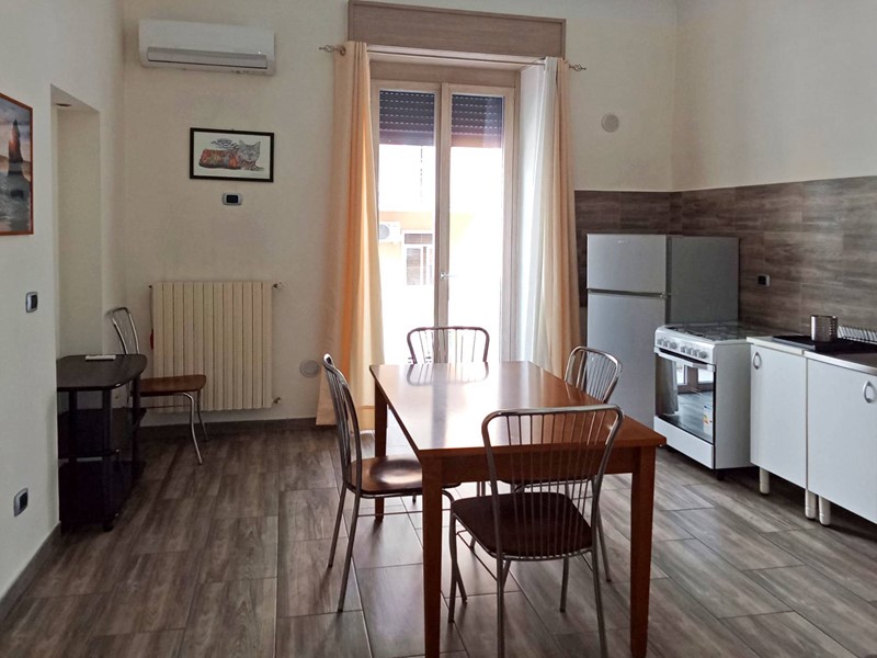 Bilocale in Affitto a Bari, 850&euro;, 73 m²