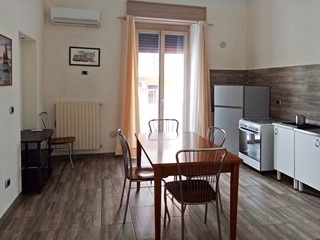 Bilocale in Affitto a Bari, 850&euro;, 73 m²