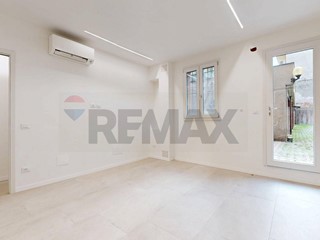 Bilocale in Vendita a Milano, 265'000&euro;, 65 m²