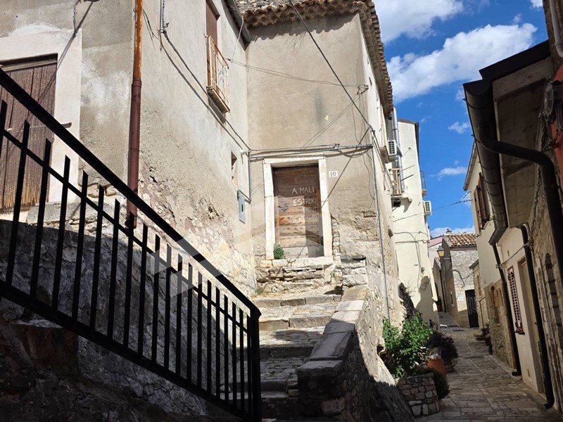 Bilocale in Vendita a Guardialfiera, 10'000&euro;, 50 m²