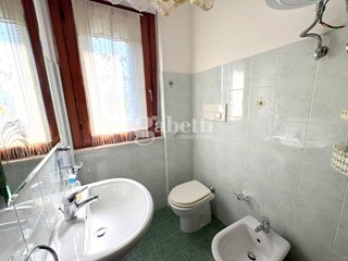 Trilocale in Vendita a Termoli, 145'000&euro;, 68 m², con Box