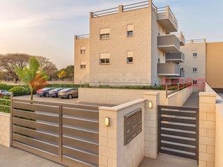 Quadrilocale in Vendita a Pulsano, 179'000&euro;, 93 m²