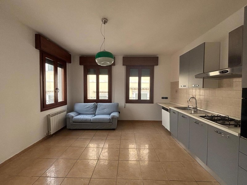 Attico in Affitto a Adria, 700&euro;, 140 m²