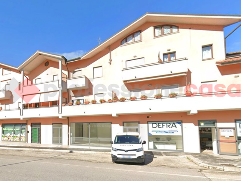 Trilocale in Affitto a Avezzano, 400&euro;, 70 m²