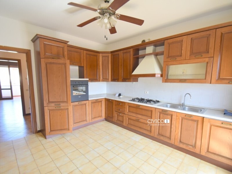 Appartamento in Vendita a Torri di Quartesolo, zona Lerino, 173'000&euro;, 150 m², con Box