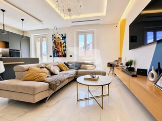 Trilocale in Vendita a Sanremo, 520'000&euro;, 96 m², arredato