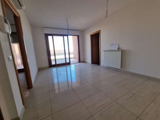 Trilocale in Vendita a Aprilia, 208'000&euro;, 80 m²