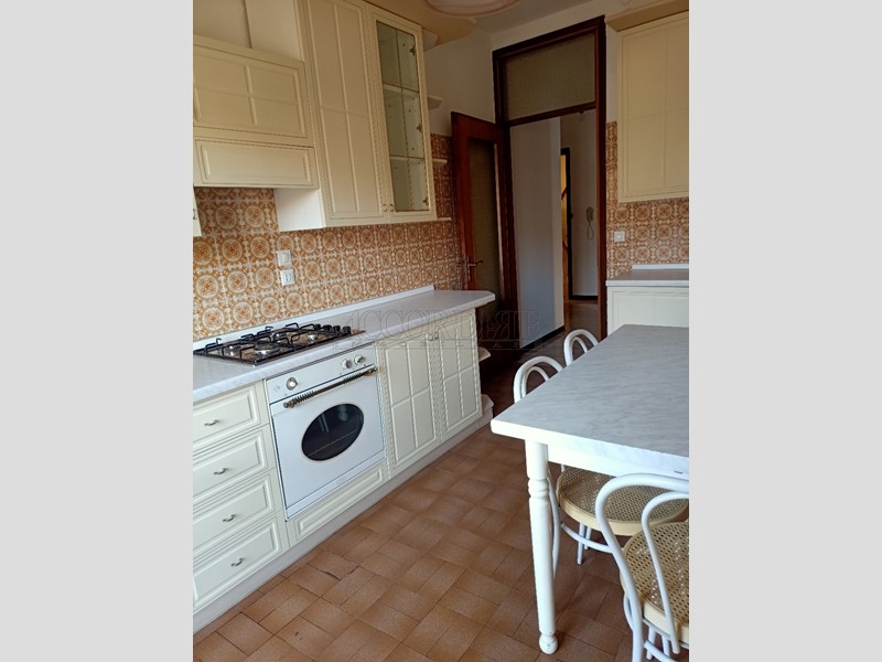 Appartamento in Vendita a Padova, zona San Carlo, 172'000&euro;, 110 m², con Box