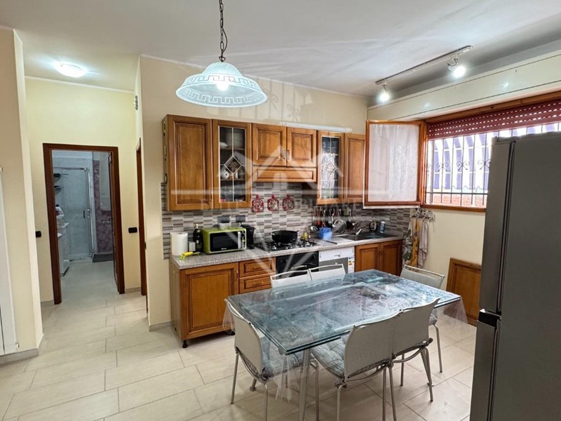 Quadrilocale in Vendita a Castelnuovo Magra, zona Molicciara, 52'000&euro;, 75 m², arredato
