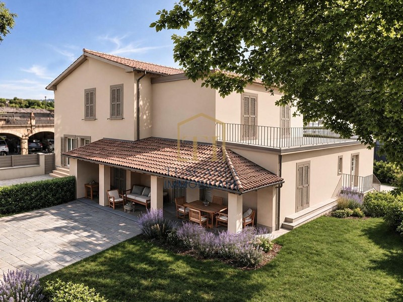 Quadrilocale in Vendita a Colle di Val D'Elsa, 290'000&euro;, 92 m²