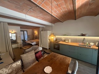 Monolocale in Vendita a Peccioli, zona Legoli, 97'000&euro;, 55 m², arredato