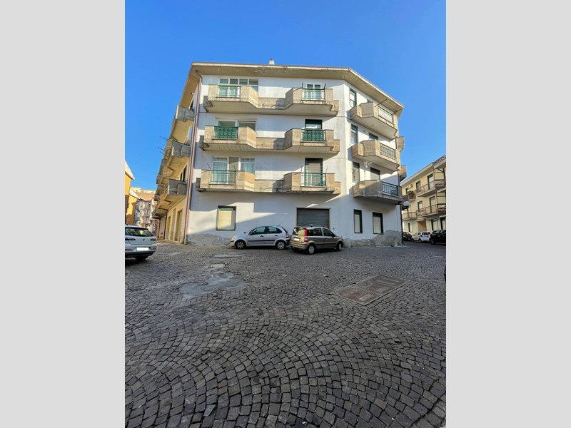 Appartamento in Vendita a Ariano Irpino, 95'000&euro;, 140 m²